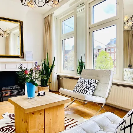 Bed and Breakfast La Vie En Rose Centre 3*