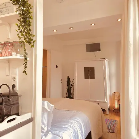 La Vie En Rose Centre 3* Amsterdam