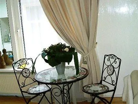 라 비 앙 로즈 센터 B&B 3*