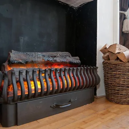 La Vie En Rose Centre Bed and Breakfast